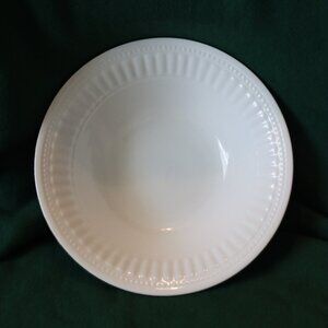 Majesticware by Oneida Athena Gold 9In Bowl Classic White with Gold Trim